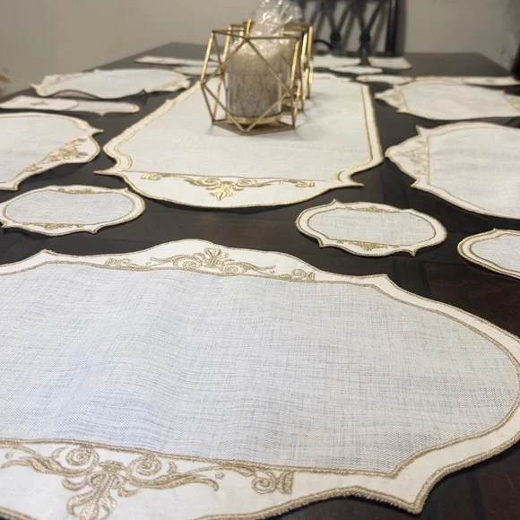 Handmade White and Gold Table Setting Set - Picture 1 of 6